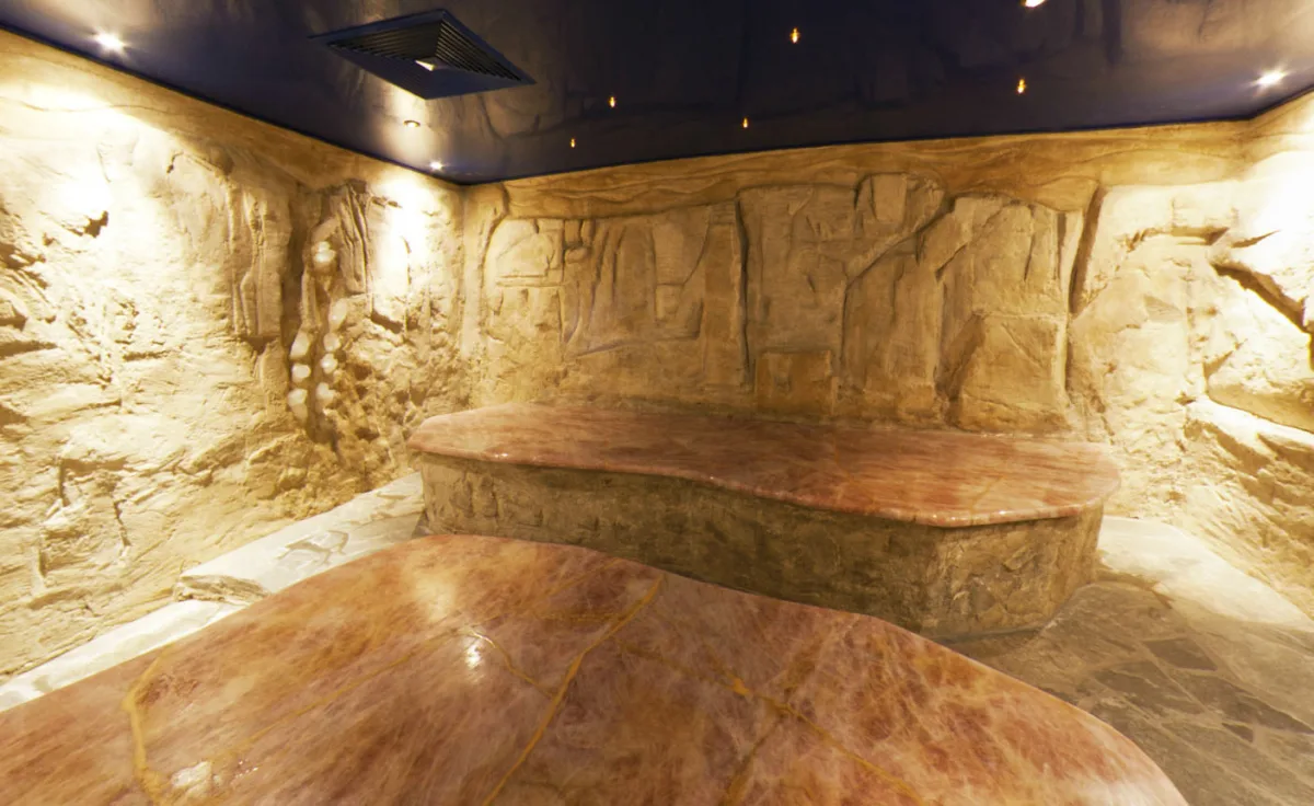 Hamam im Sole-Felsen-Bad