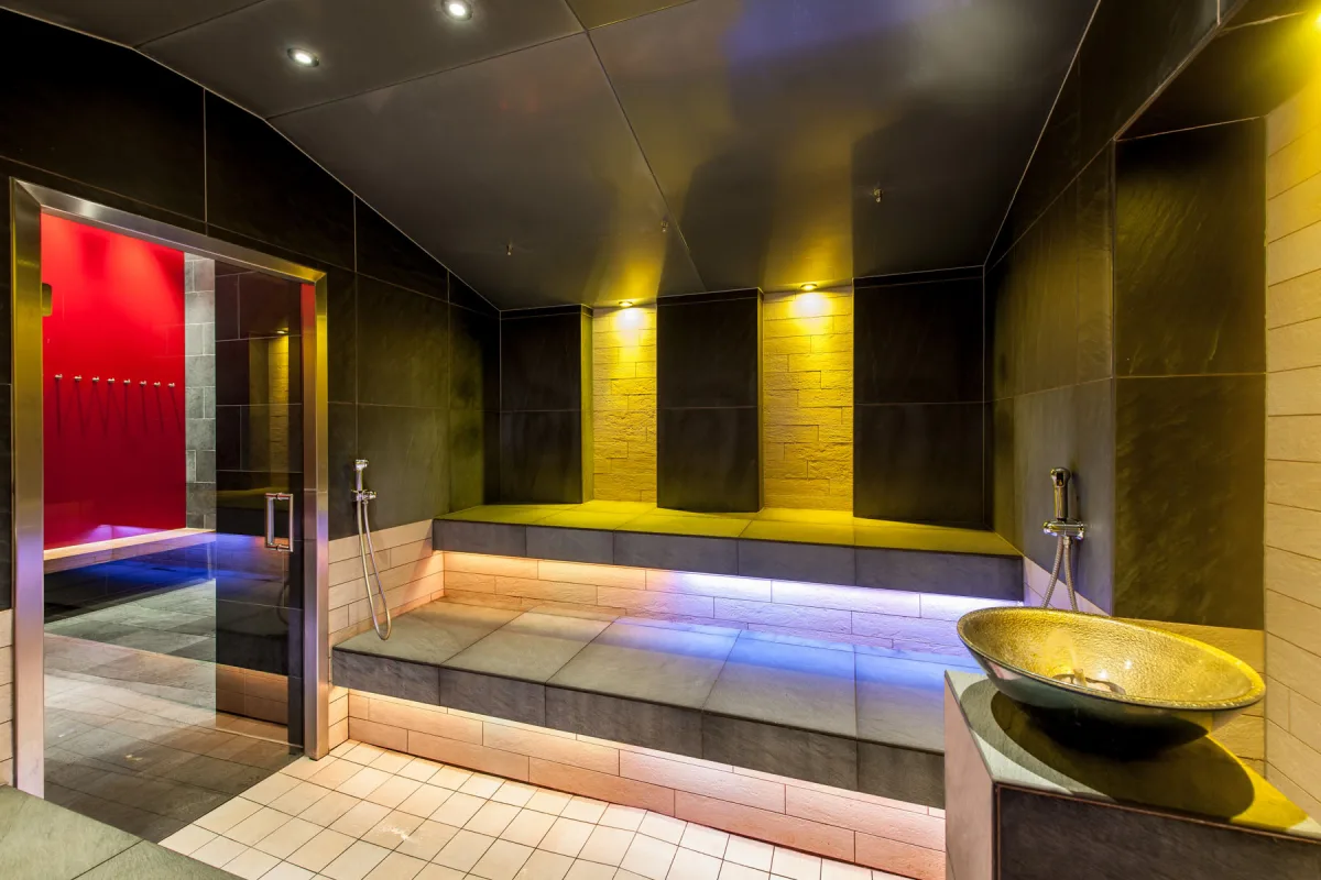 Dampfbad im TAUERN SPA
